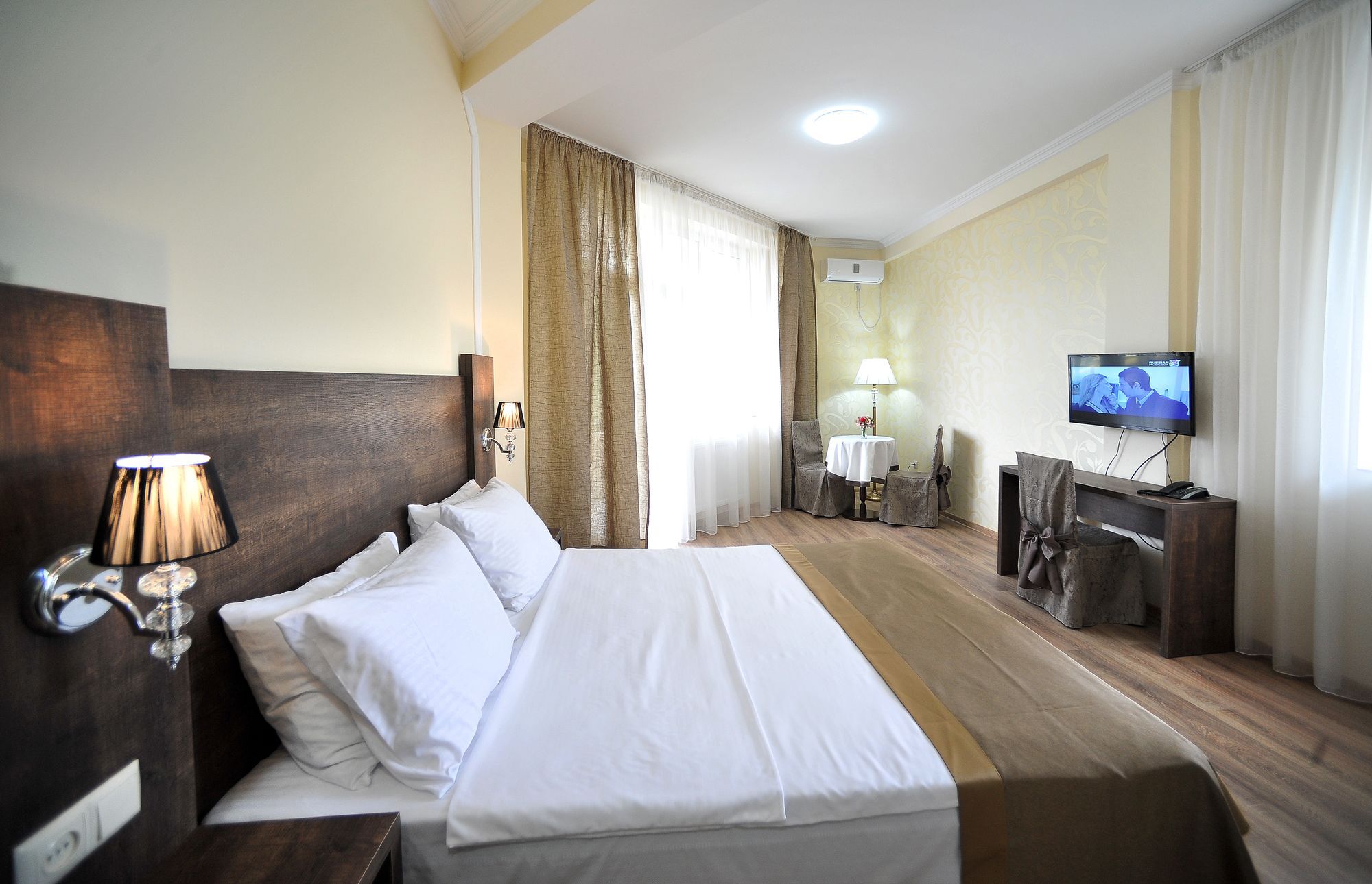 Rk Hotel Tbilisi Luaran gambar
